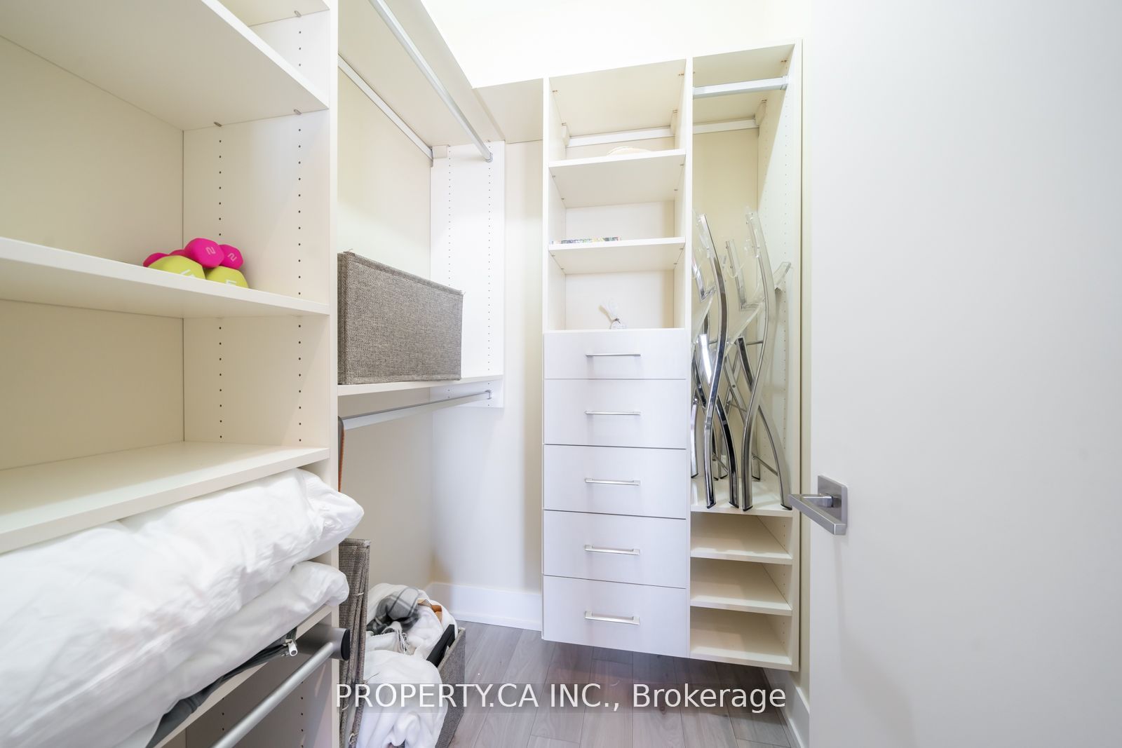 111 St Clair Avenue W, #1728