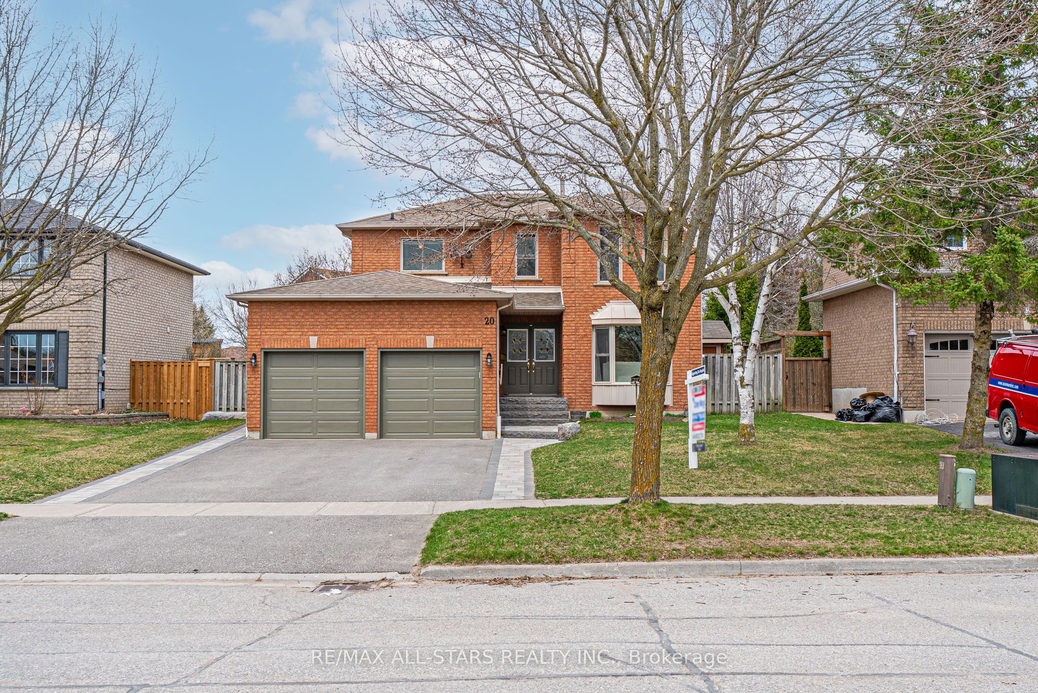 20 Enzo Crescent, Uxbridge, ON L9P 1M2