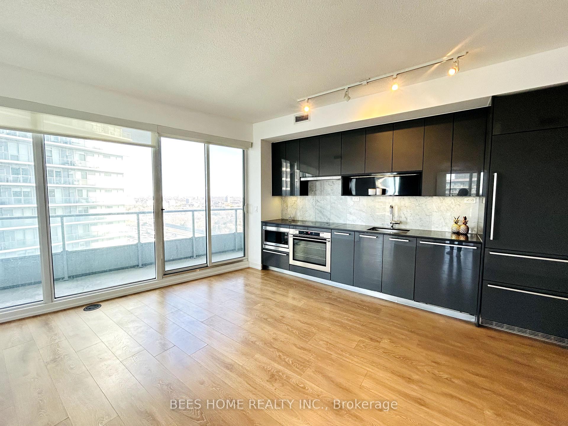 2 Bedrooms Condo at 115 McMahon, Toronto For sale