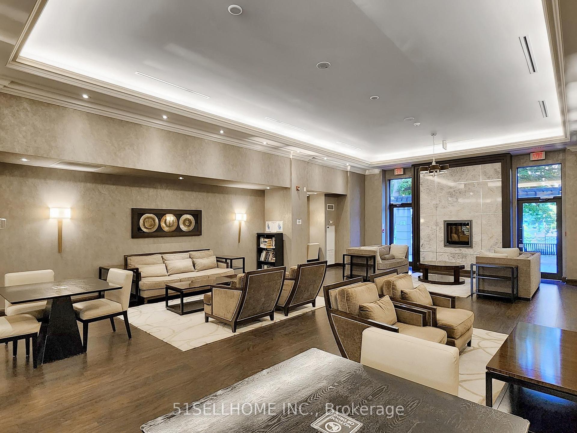 2 Bedrooms Condo at 133 Wynford,  Toronto For sale