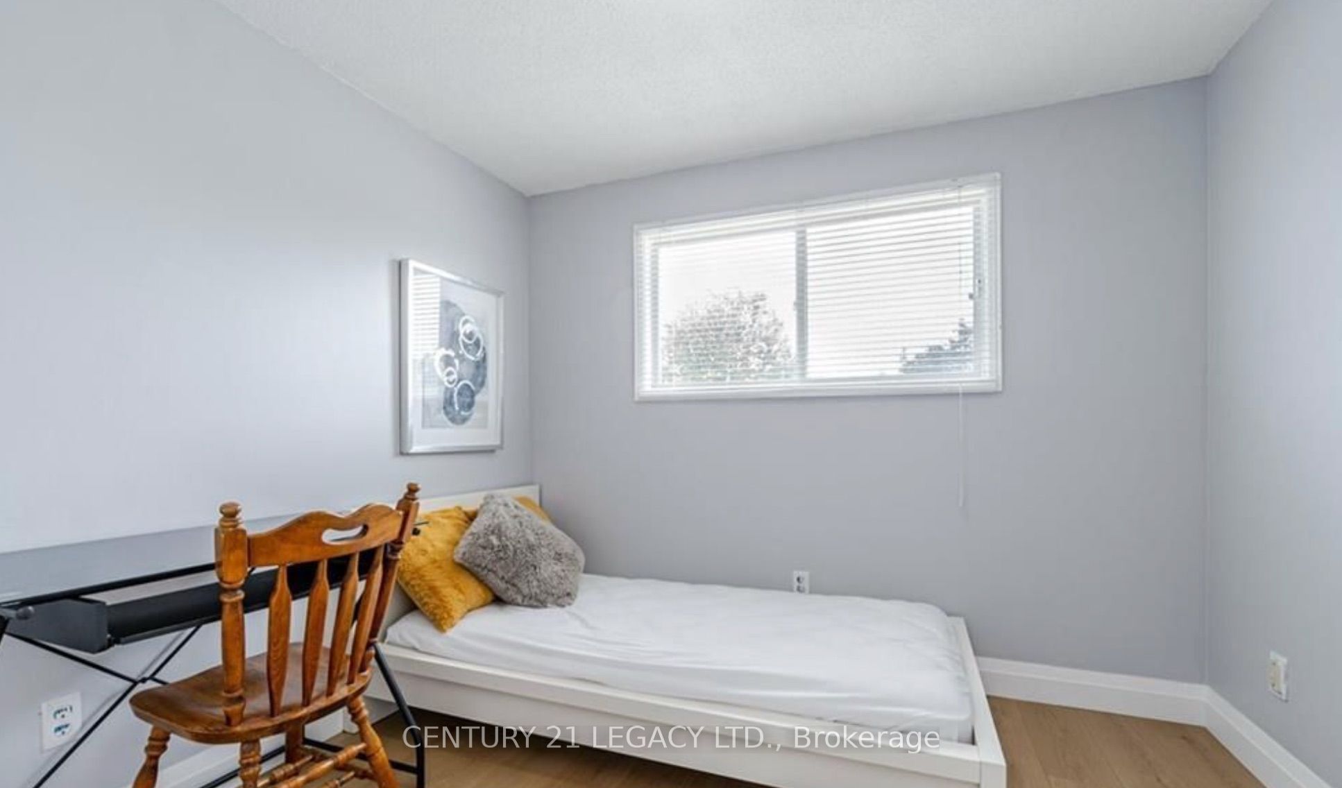 322 Benesfort Crescent