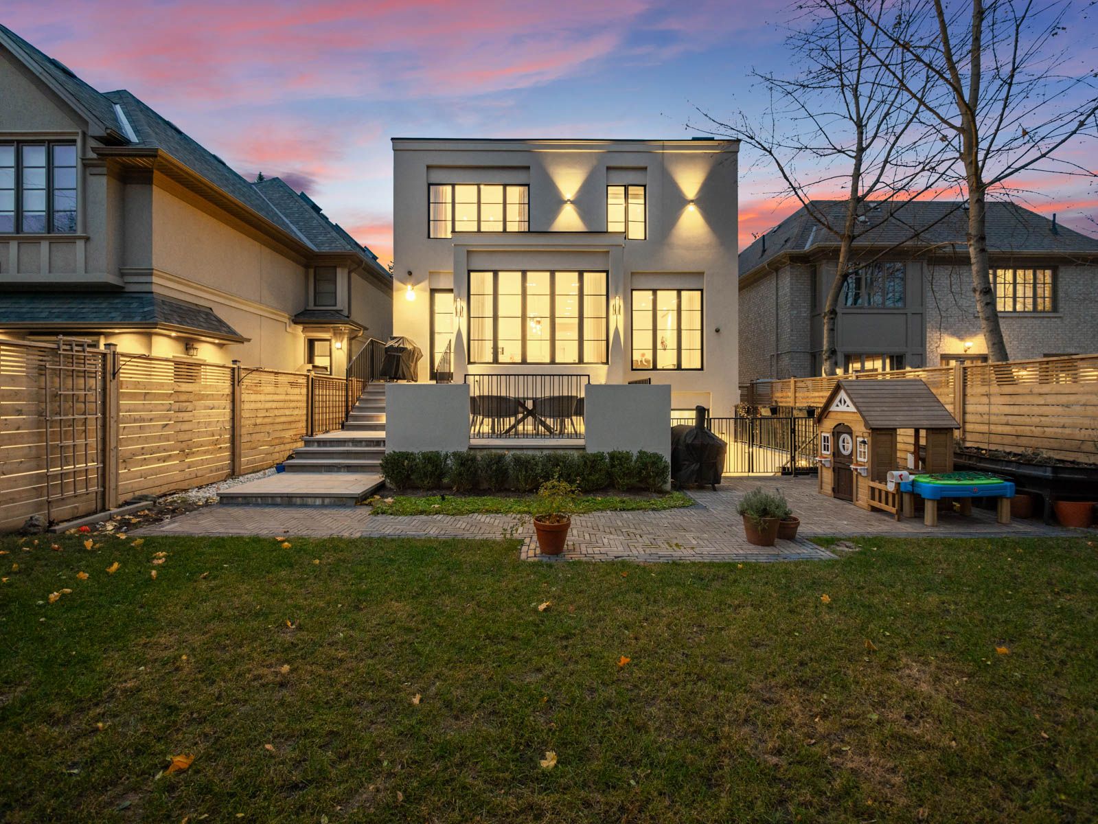 419 Glengrove Avenue