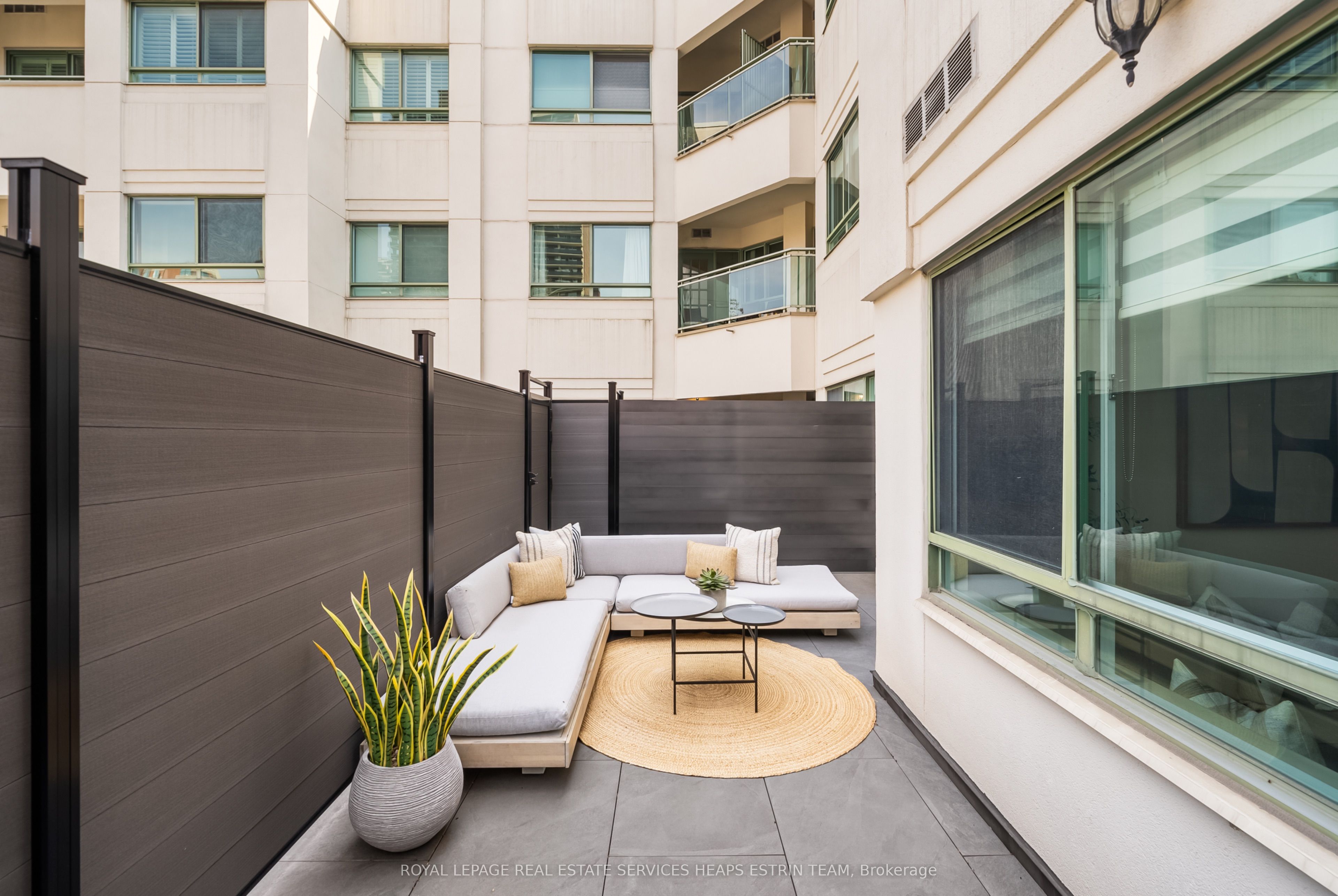 1231 Yonge Street, #214