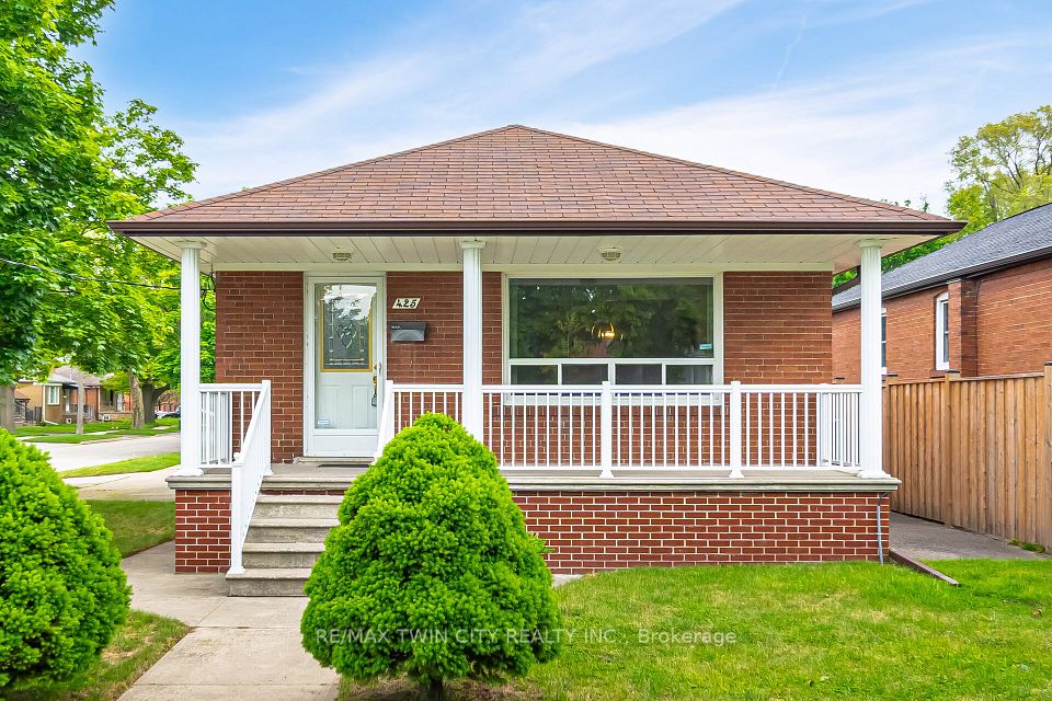 425 Lanor