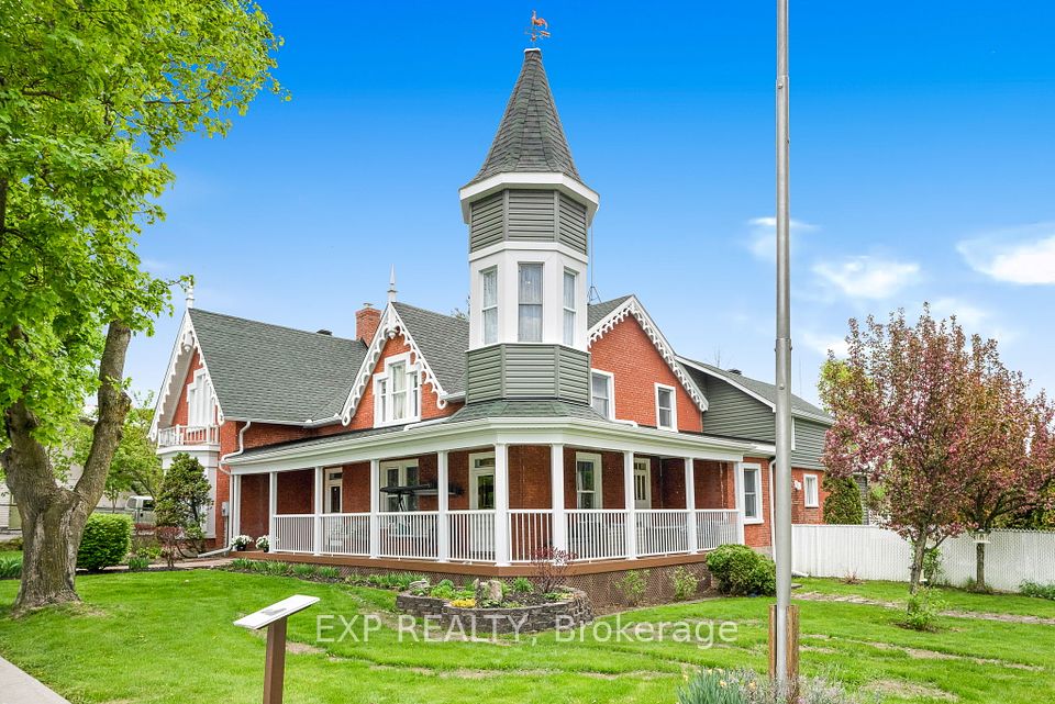8 JOHN Street, Champlain, ON K0B 1K0