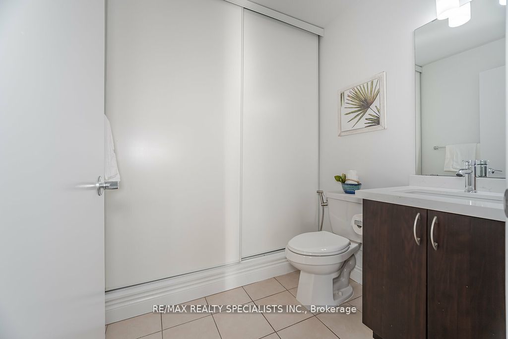 5 Richgrove Drive, #212