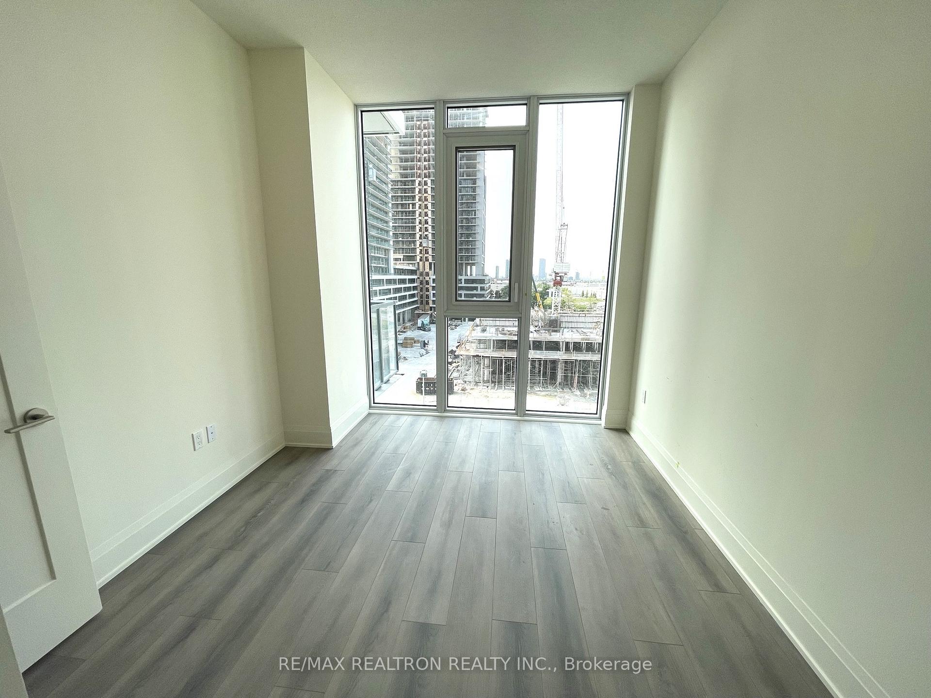 1 Bedroom Condo at 9000 Jane, Vaughan For sale
