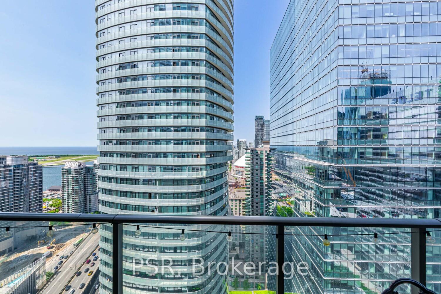 3 Bedrooms Condo at 55 Bremner, Toronto For sale