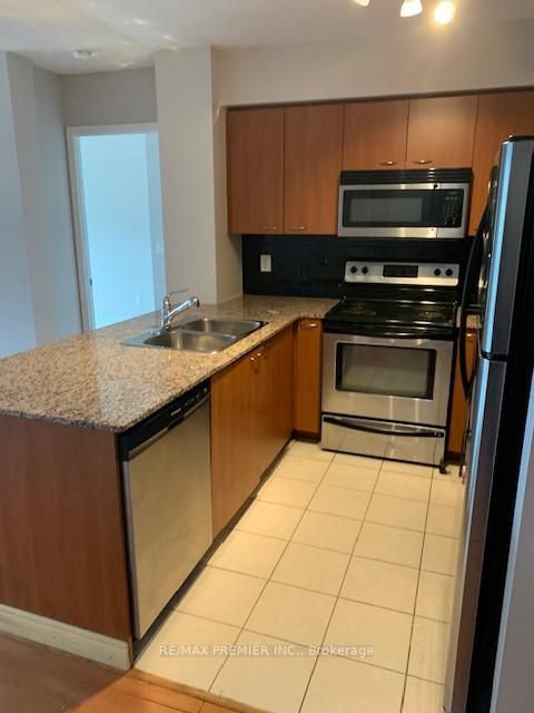2 Bedrooms Condo at 1403 Royal York,  Toronto For sale