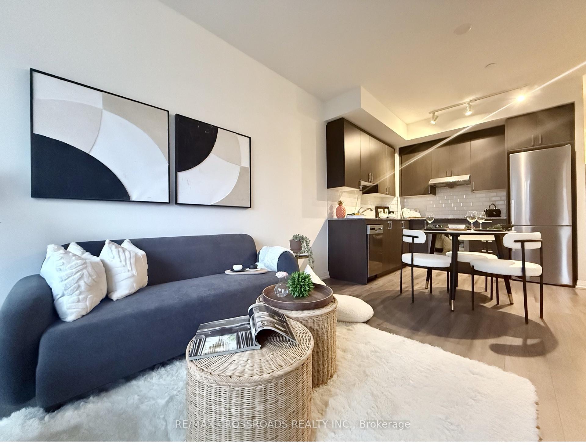2 Bedrooms Condo at 50 Ann O’Reilly, Toronto For sale