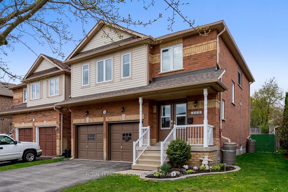 110 Mowat