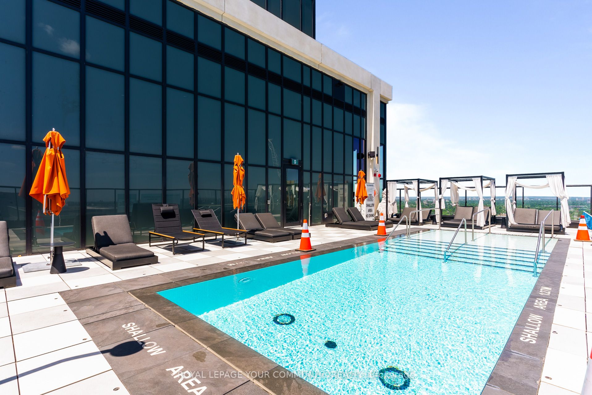 200 Redpath Avenue, #3306