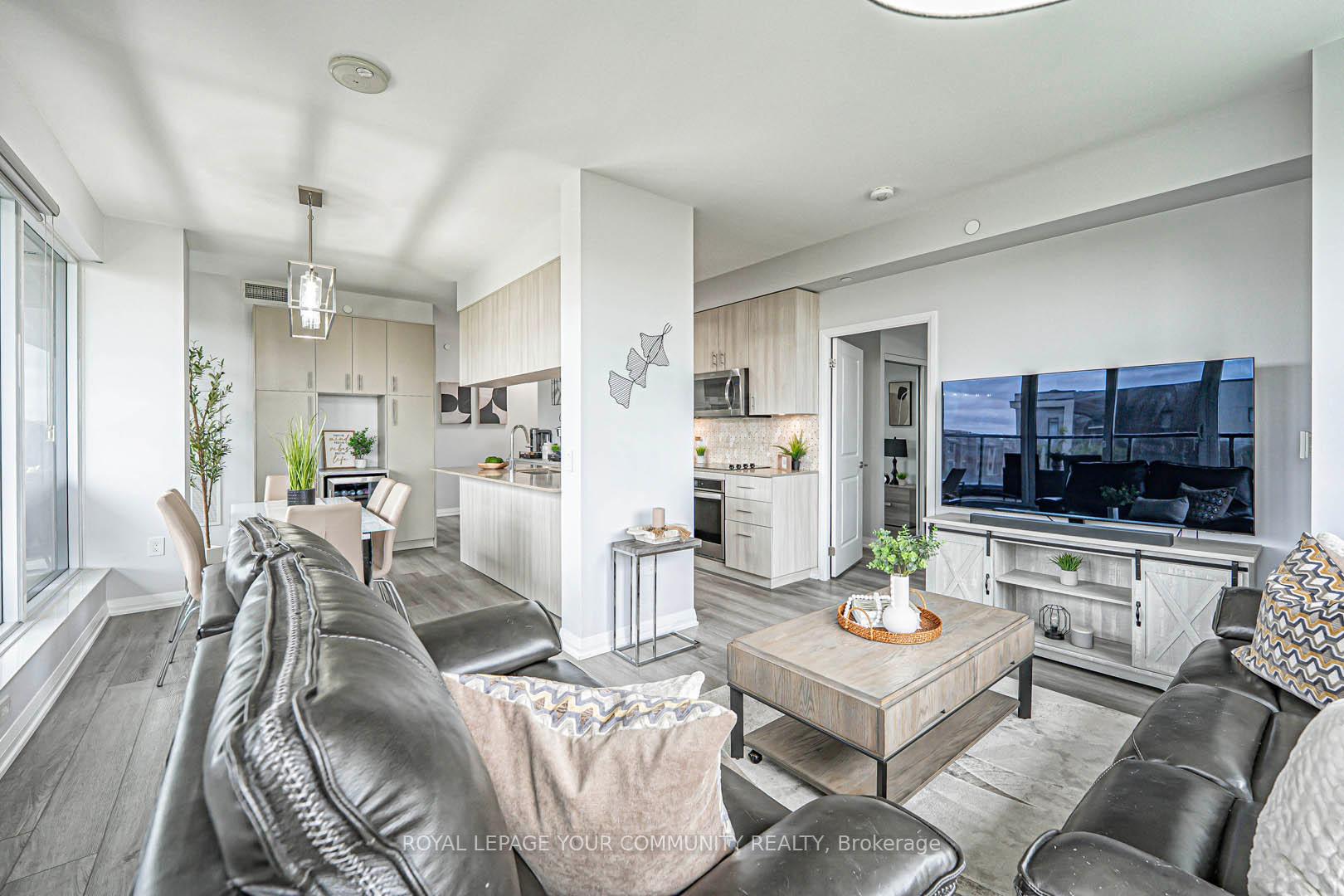 3 Bedrooms Condo at 99 EAGLE ROCK, Vaughan For sale