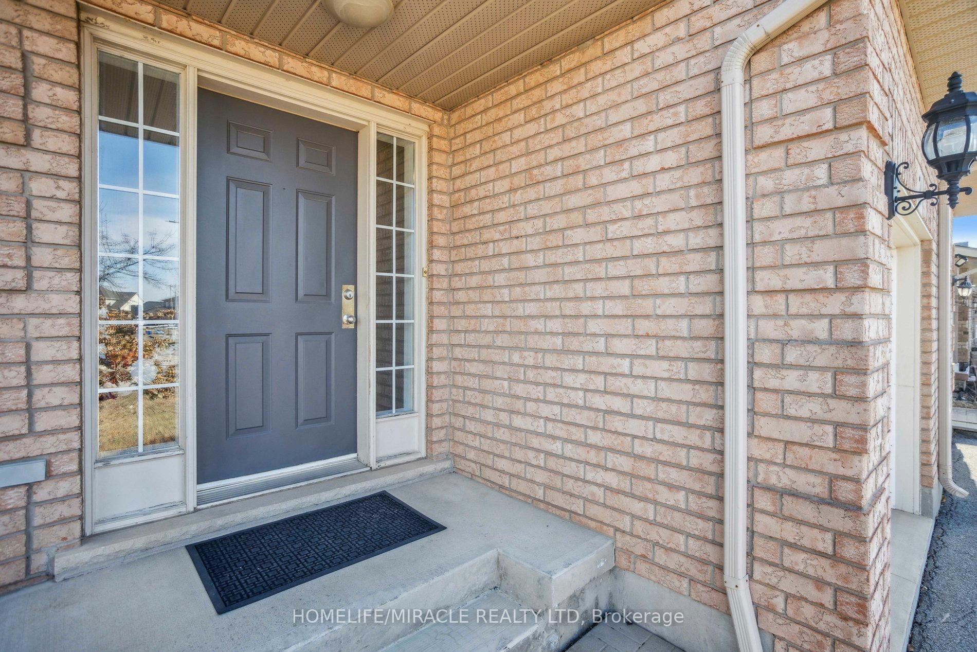 74 Raspberry Trail, Thorold, ON L2V 5E2