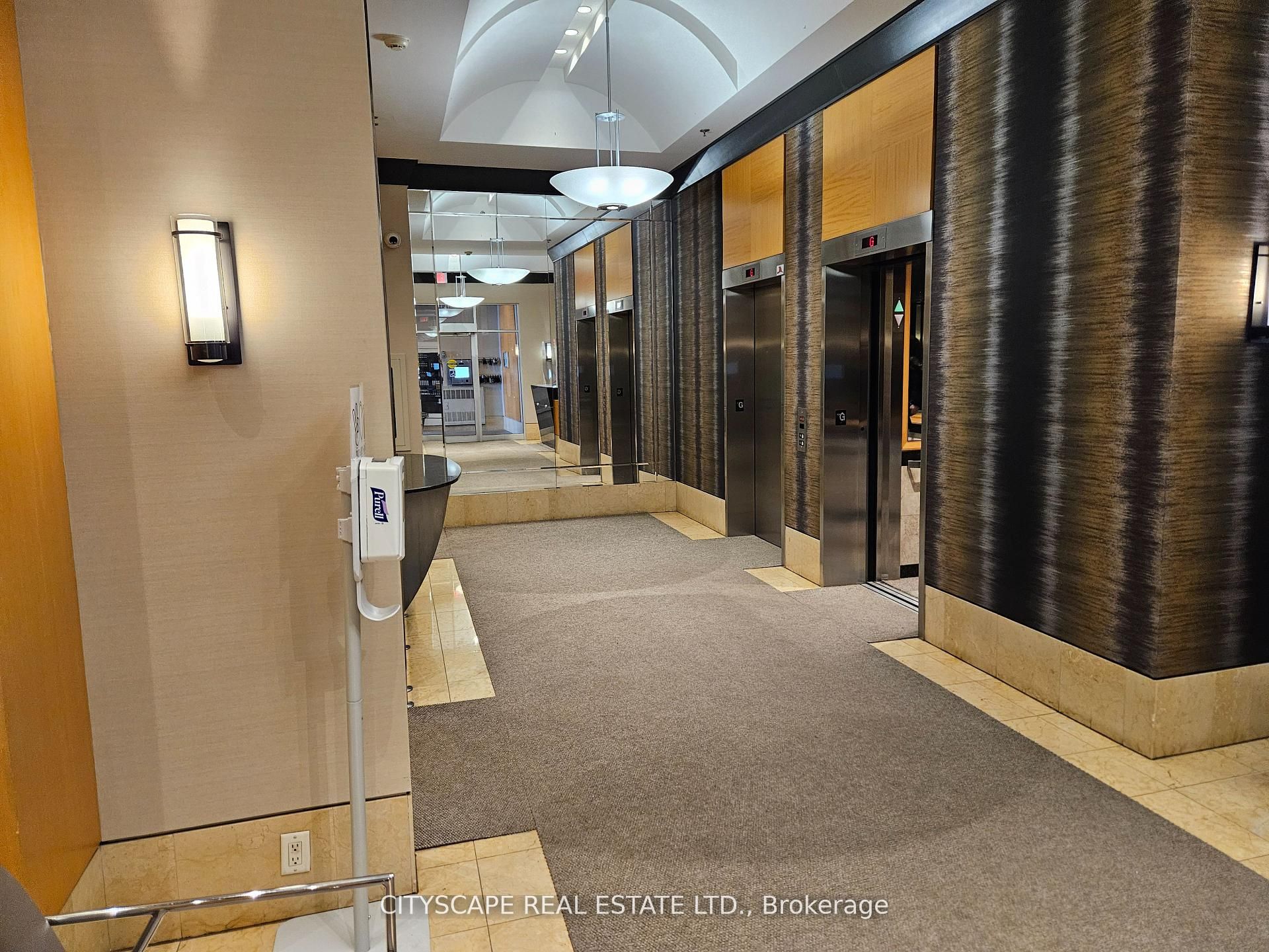 70 Alexander Street, #802