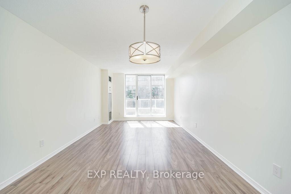 2 Bedrooms Condo at 410 Mclevin, Toronto For sale
