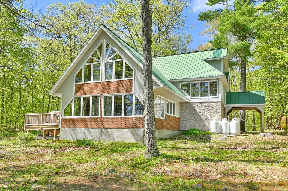 276 Sheldrake Lake Road, Addington Highlands, ON K0H 2G0