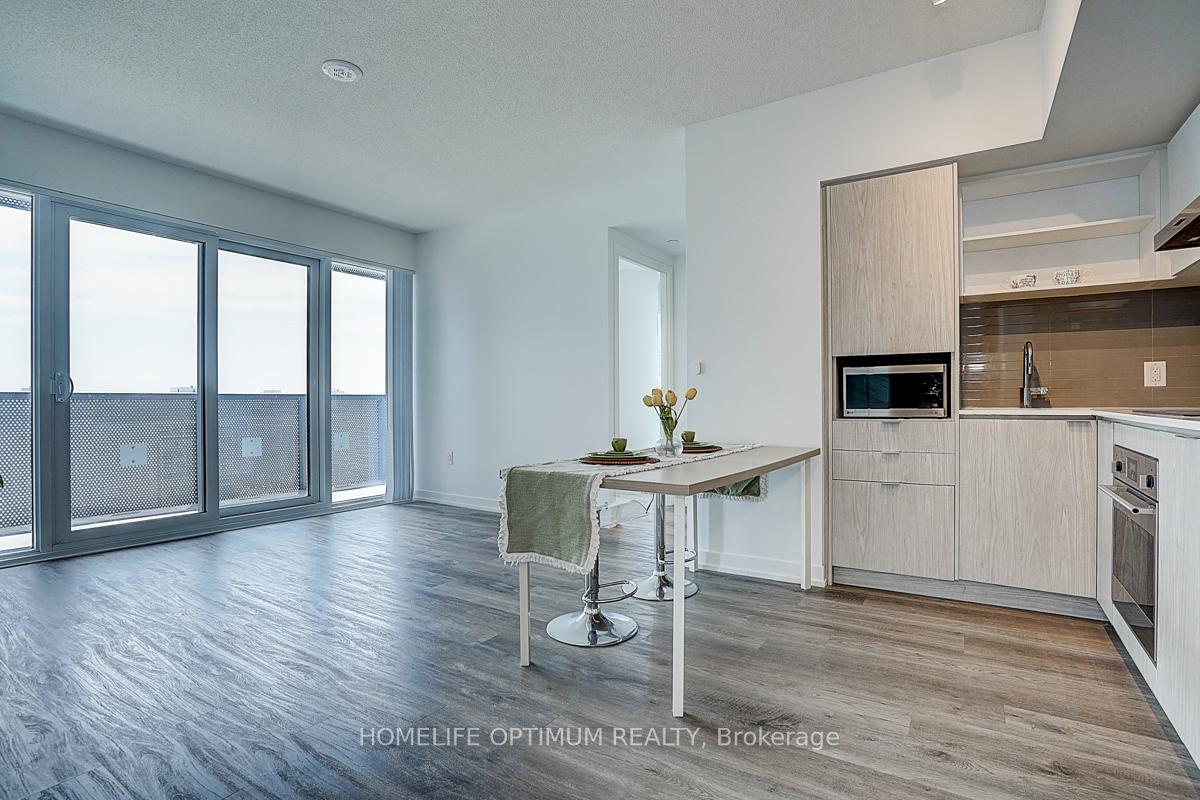 3 Bedrooms Condo at 55 Cooper, Toronto For sale