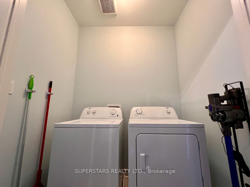 https://trreb-image.ampre.ca/PbA0Ycna02fT2JLSGsumt5hUpgk0d-oRiRN4z89LbOA/rs:fit:960:960/wm:.5:so:0:50:.4/wmsh:10/wmt:PHNwYW4gZm9yZWdyb3VuZD0nd2hpdGUnIGZvbnQ9JzY4Jz5TVVBFUlNUQVJTIFJFQUxUWSBMVEQuLCBCcm9rZXJhZ2U8L3NwYW4-/L3RycmViL2xpc3RpbmdzLzQwLzgyLzA0LzkxL3AvMDNkOGYwYTUtNTRjNi00NjdjLWJhNGEtMmQzNzYzNzFmYzA0LmpwZw.jpg