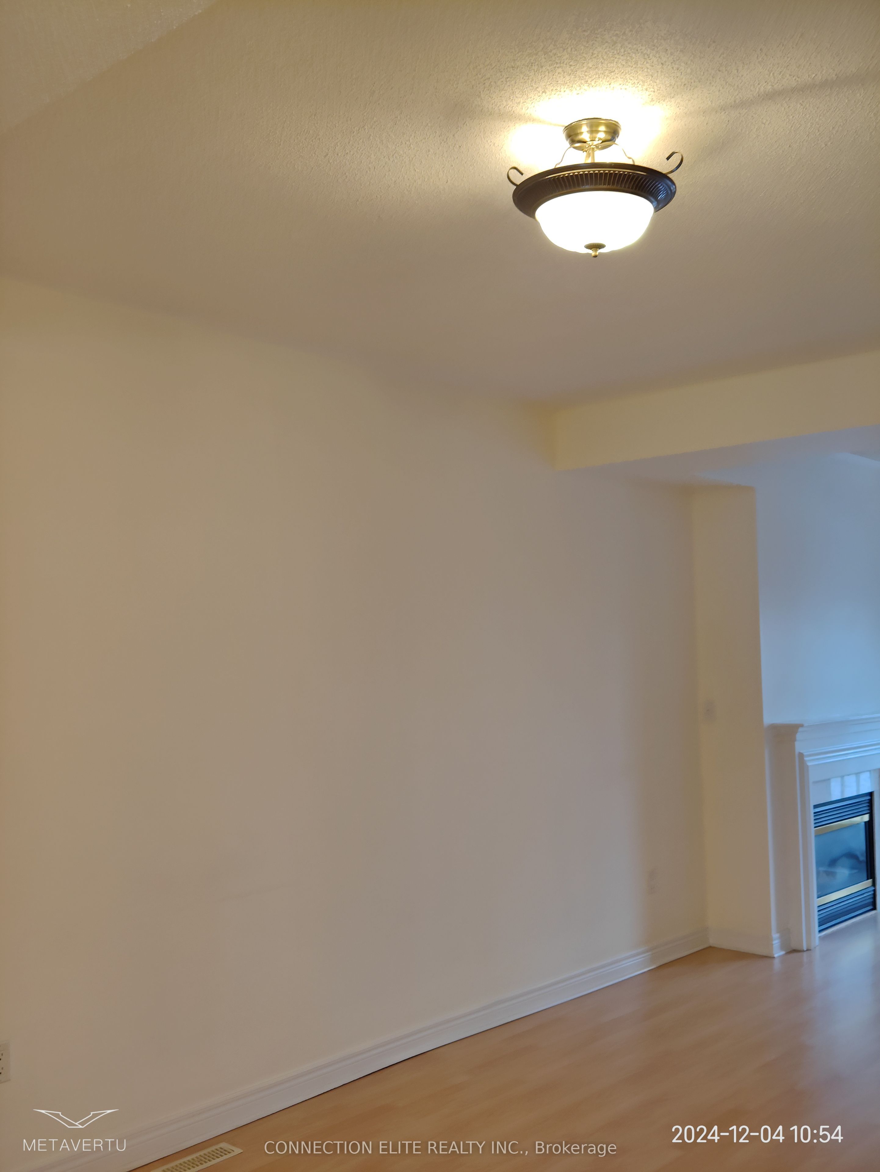 9133 Bayview Avenue, #37