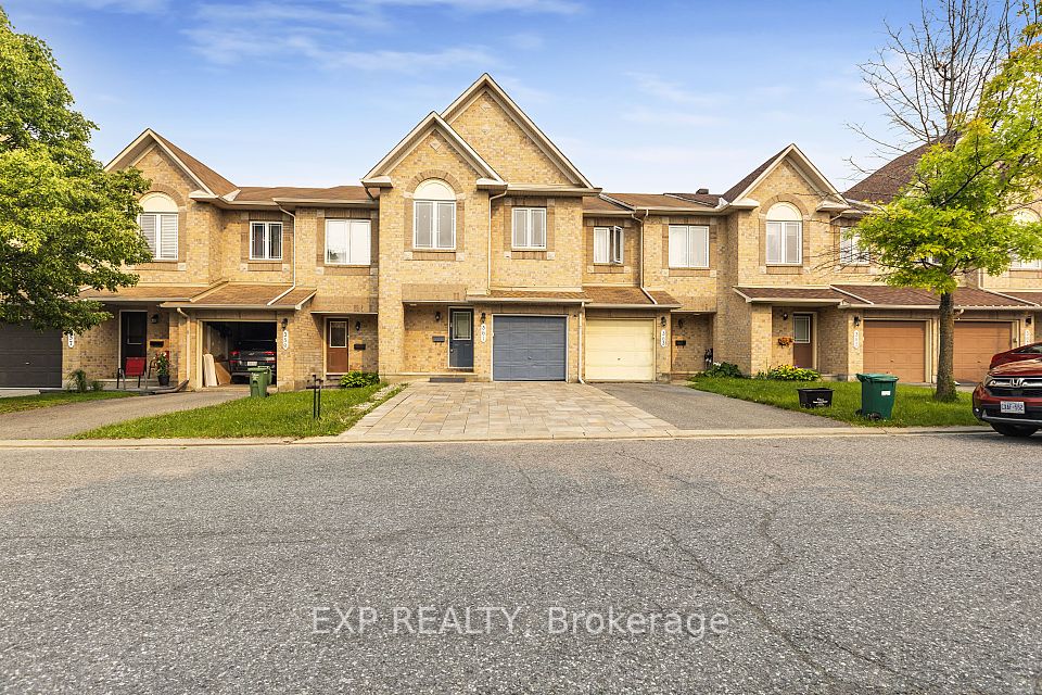 361 Bakewell Crescent