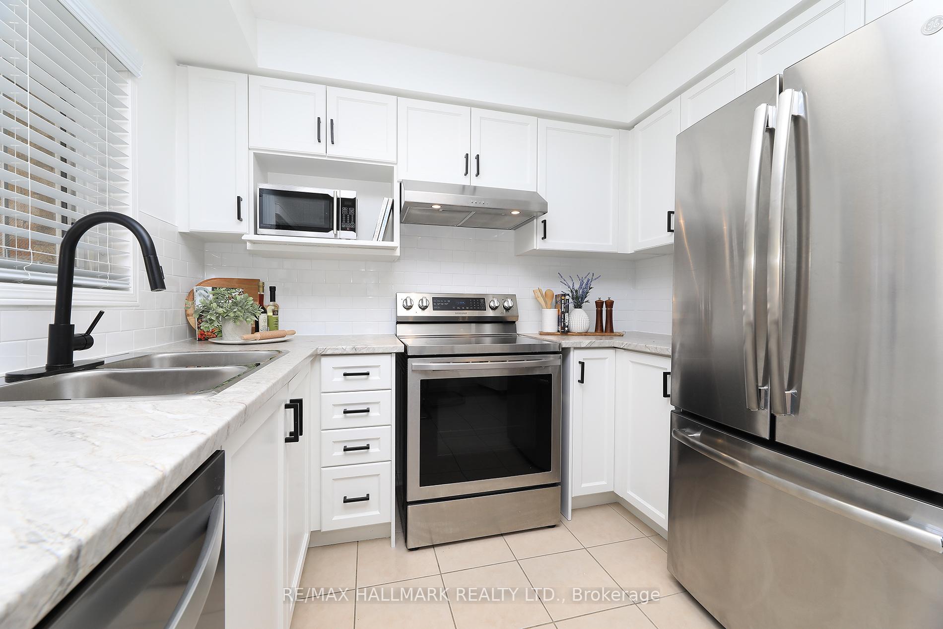 4 Bedrooms Condo at 150 Brickworks, Toronto For sale