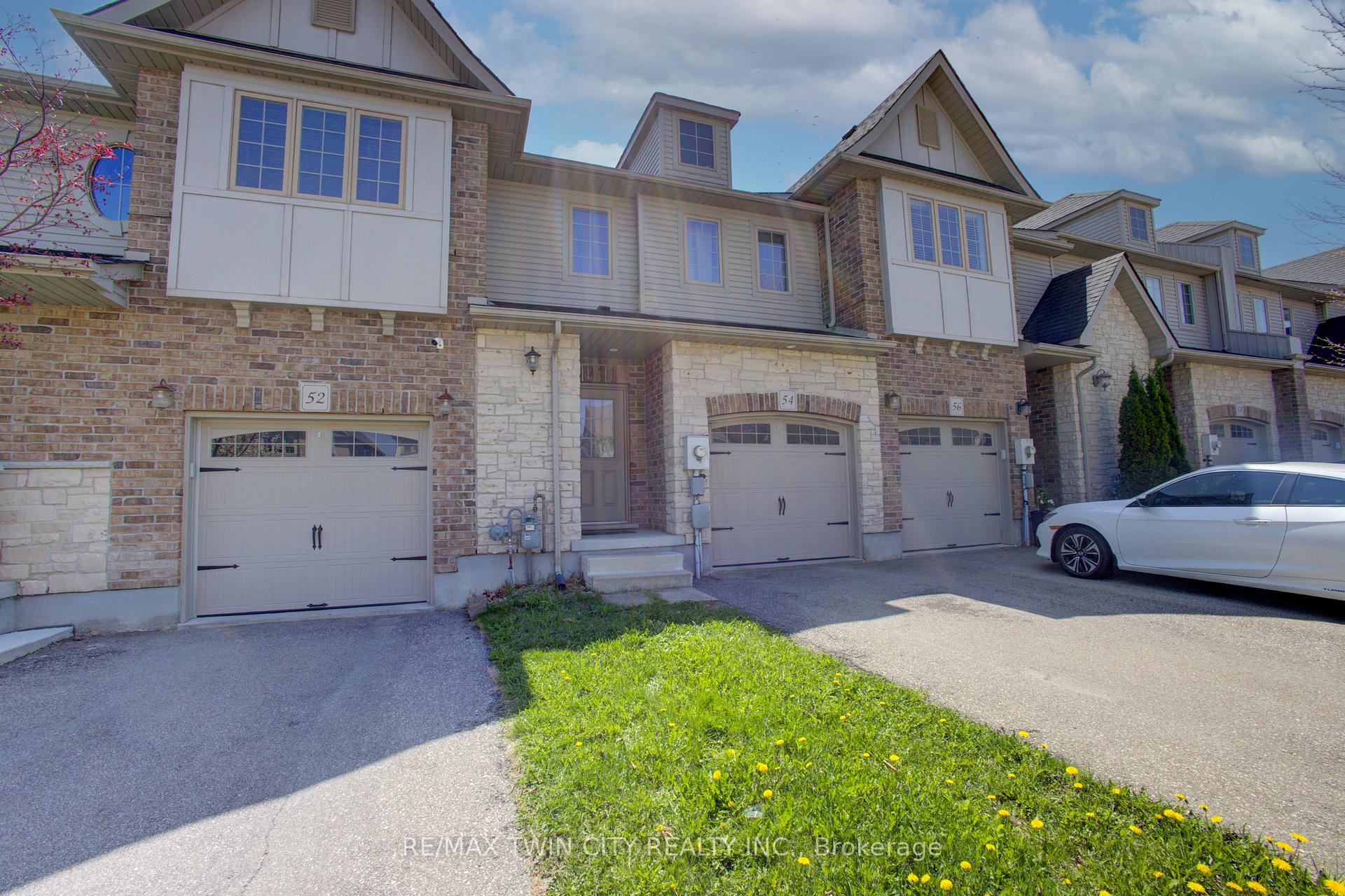 54 Curzon Crescent, Guelph, ON N1K 1Z9