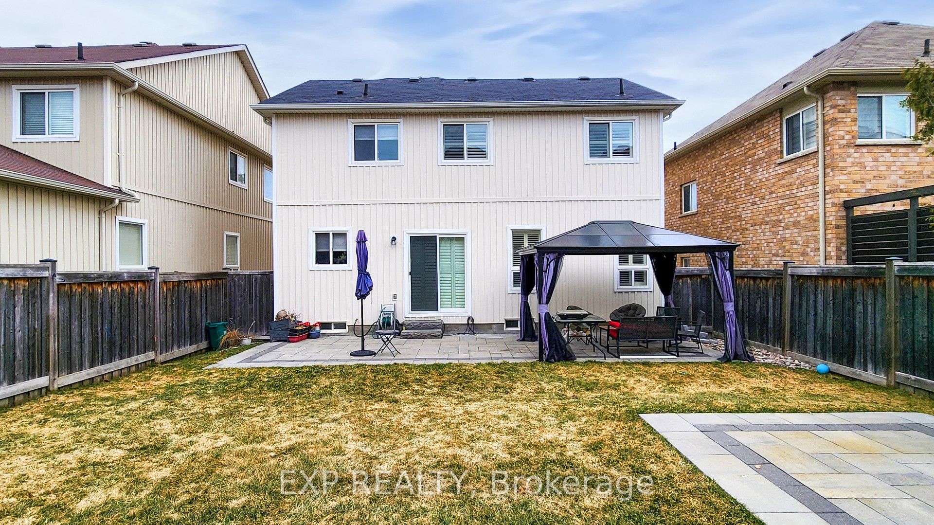 136 Donald Stewart Crescent