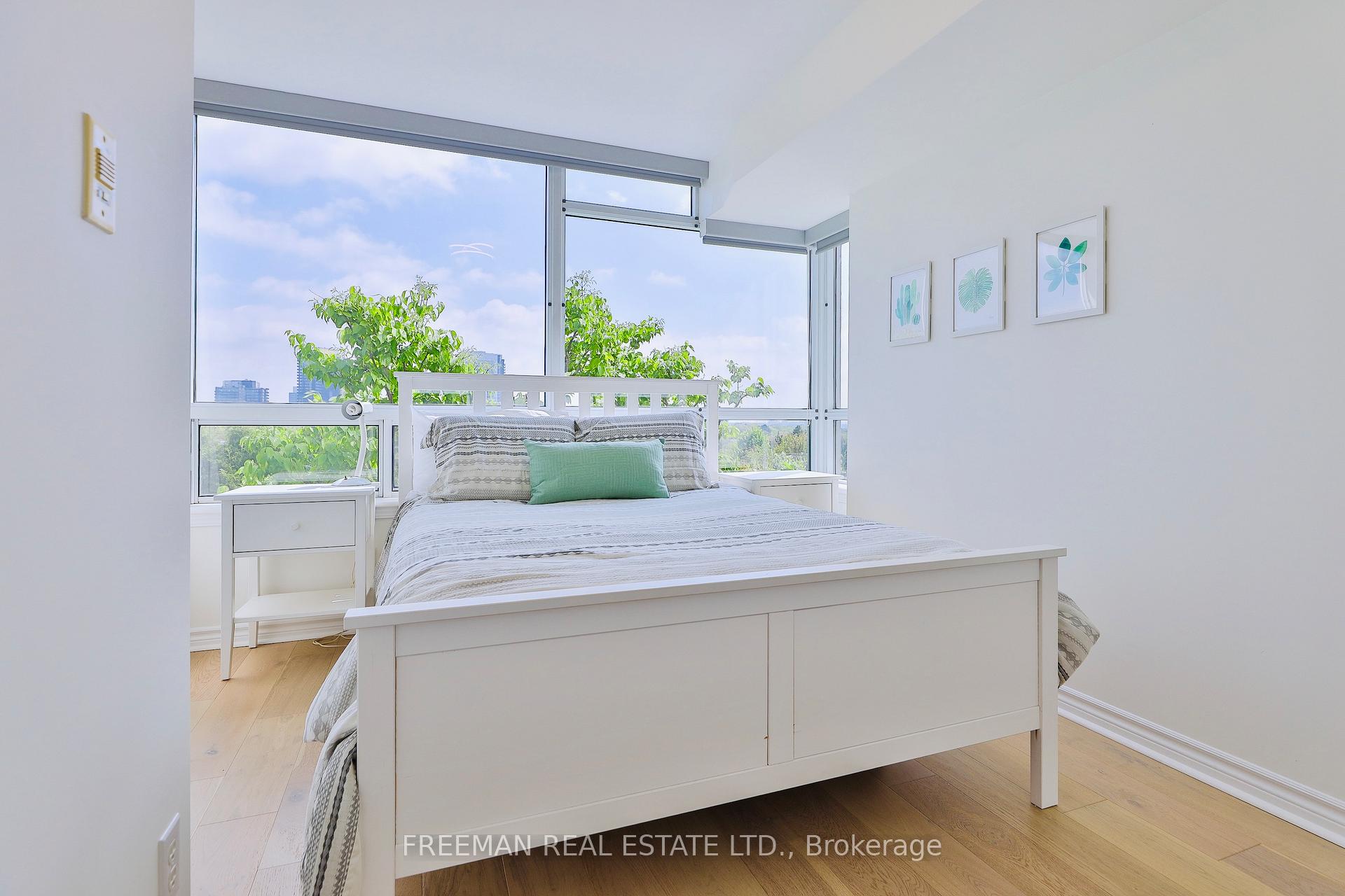 1 Bedroom Condo at 3 Rean Dr, Toronto For sale
