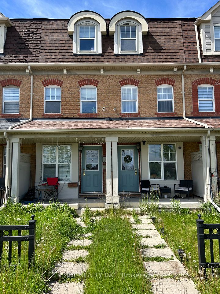 8882 Sheppard Ave E