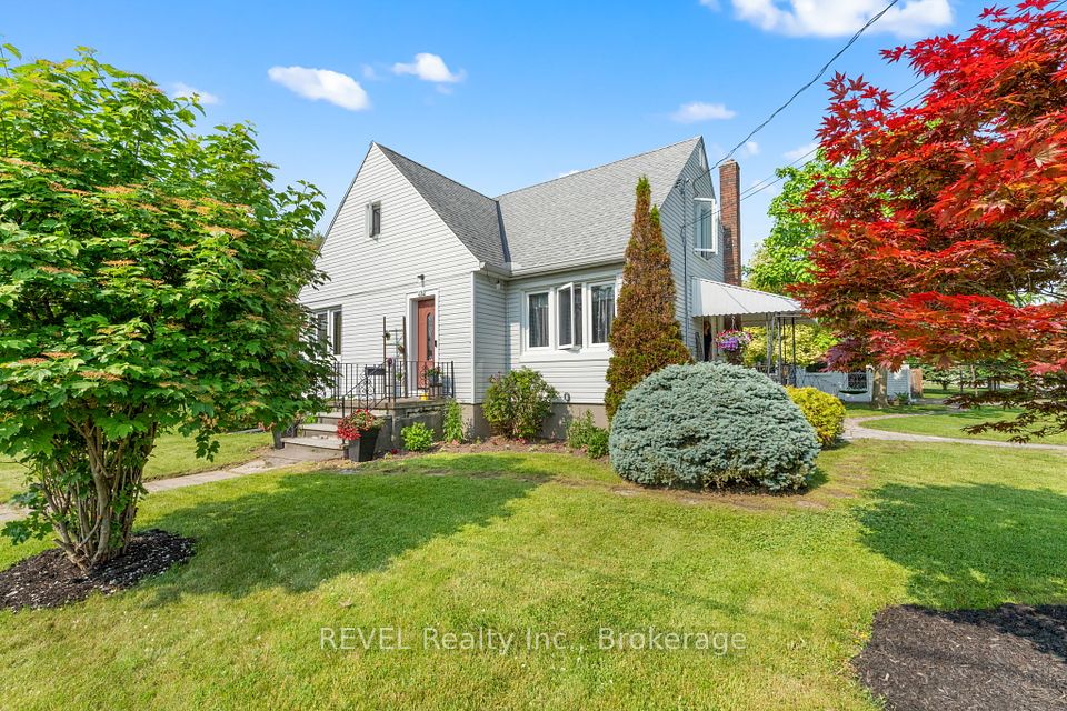 230 Wellington Street