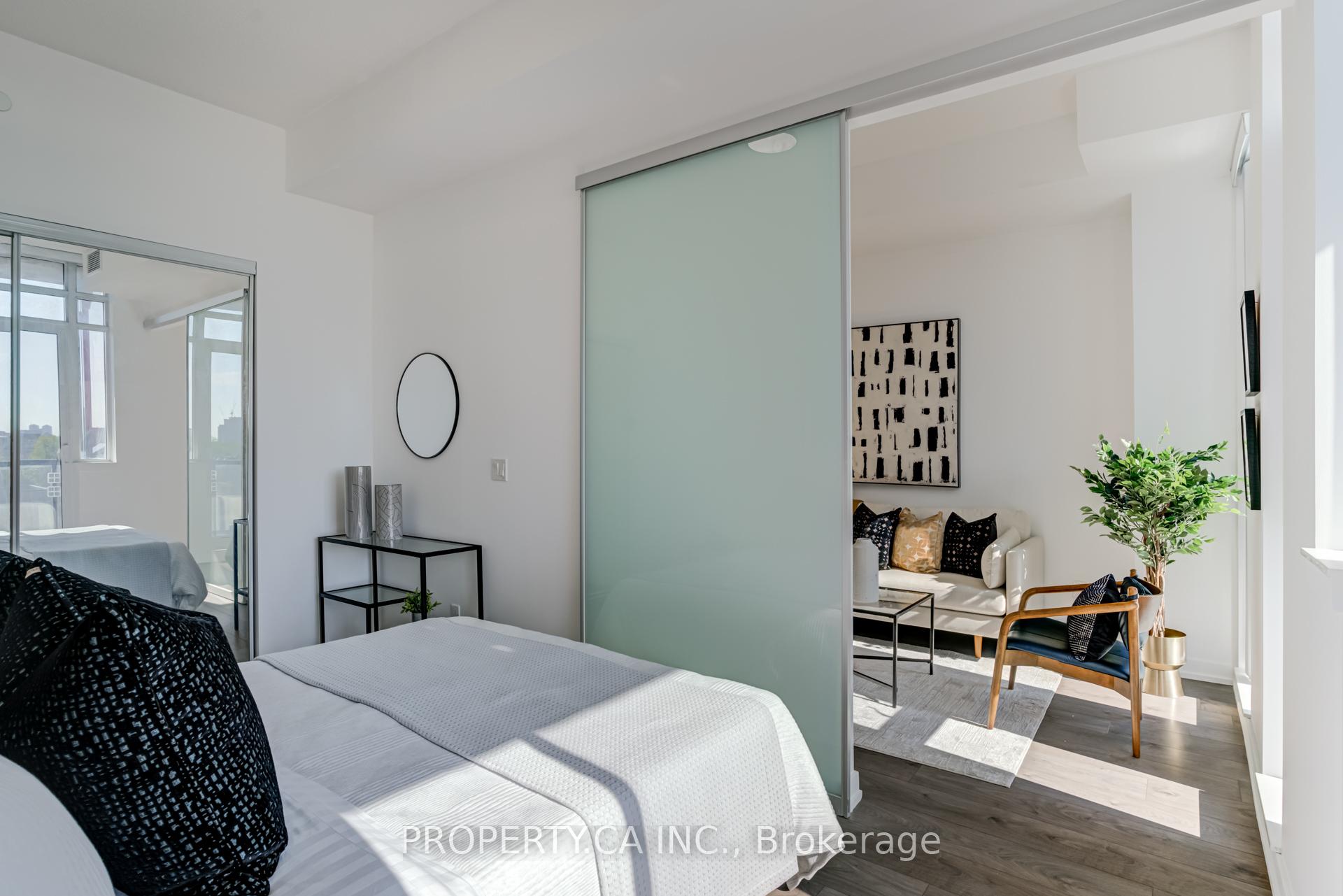 2 Bedrooms Condo at 297 College, Toronto For sale