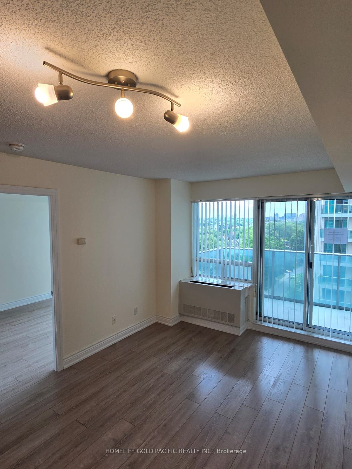 35 Bales Avenue, #1109