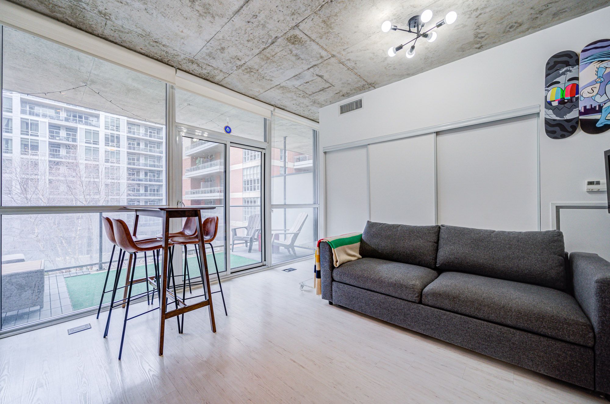 478 King Street W 318