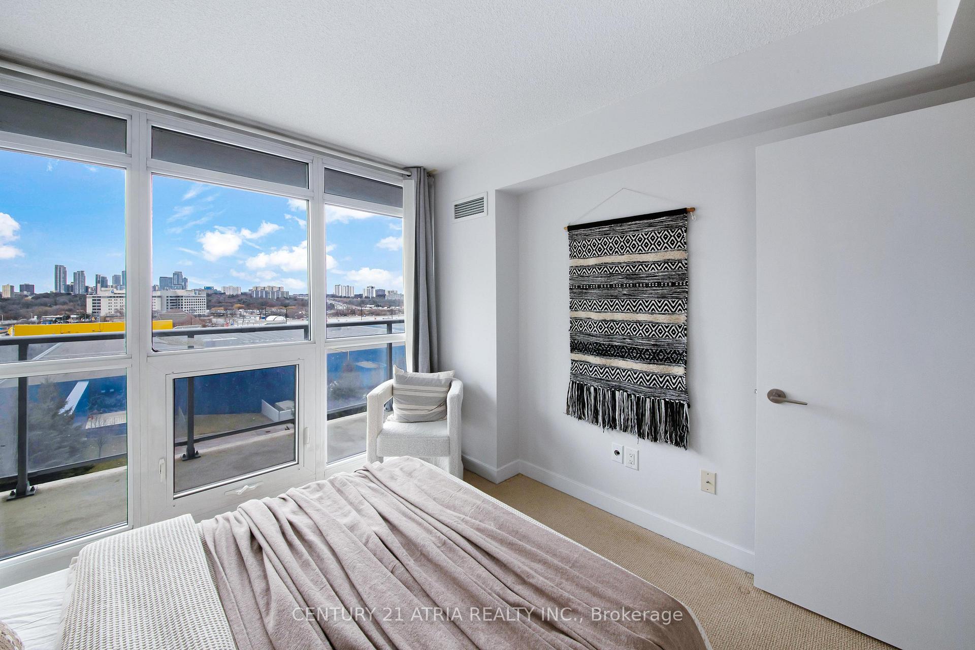 2 Bedrooms Condo at 121 Mcmahon, Toronto For sale