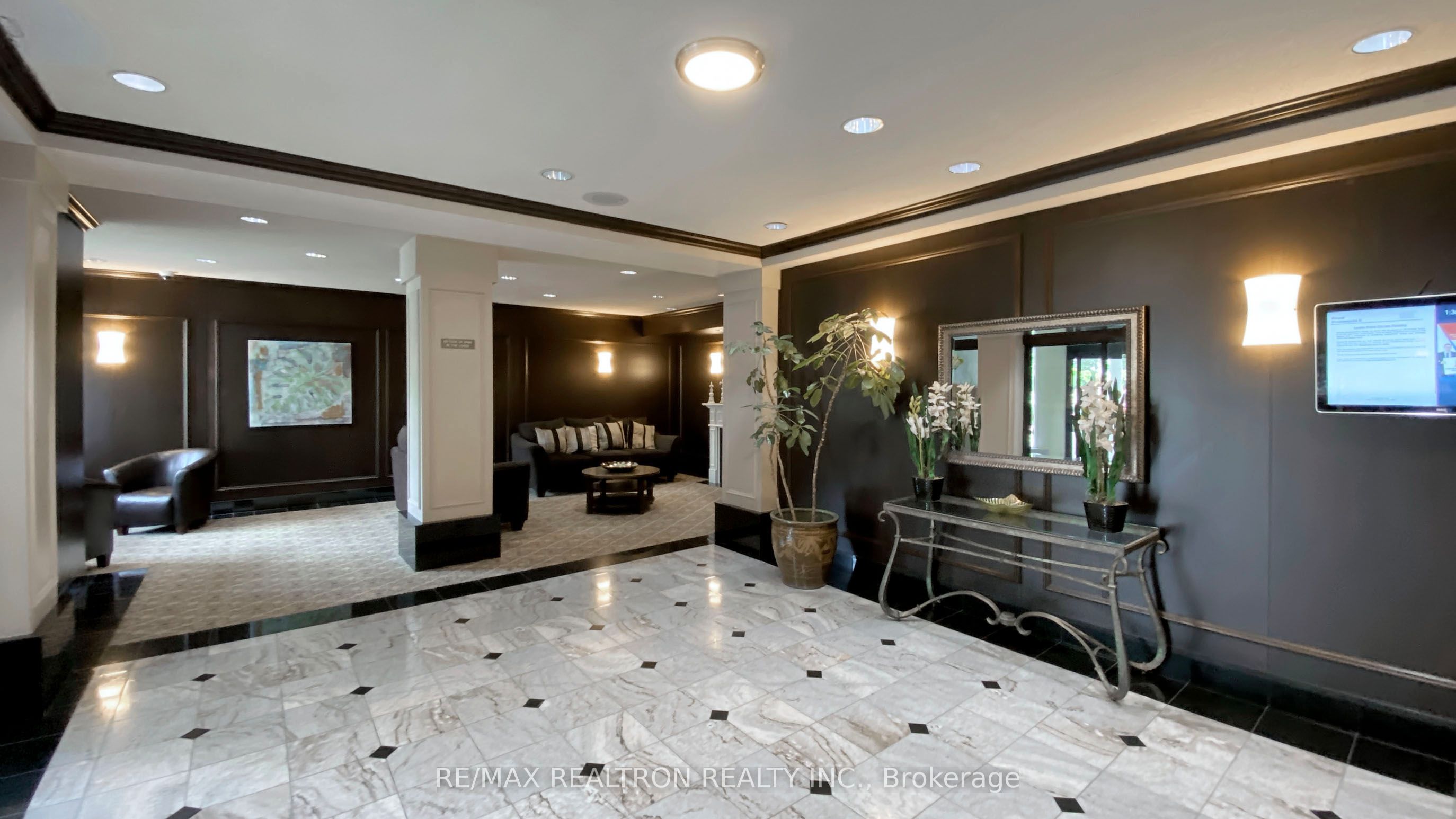 110 Promenade Circle S, #504