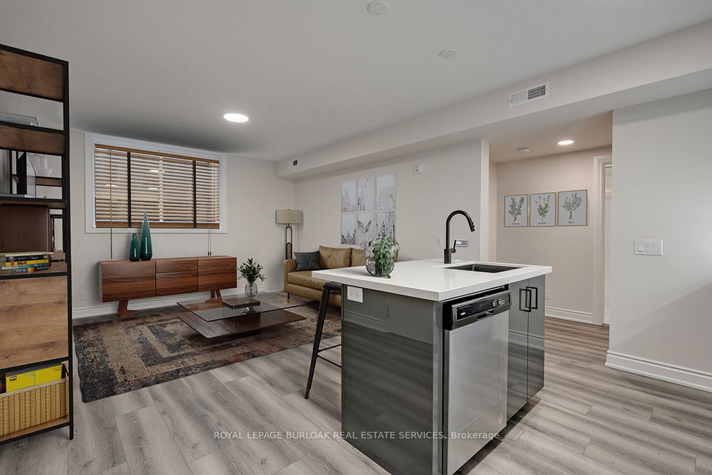 261 King Street E, #0C