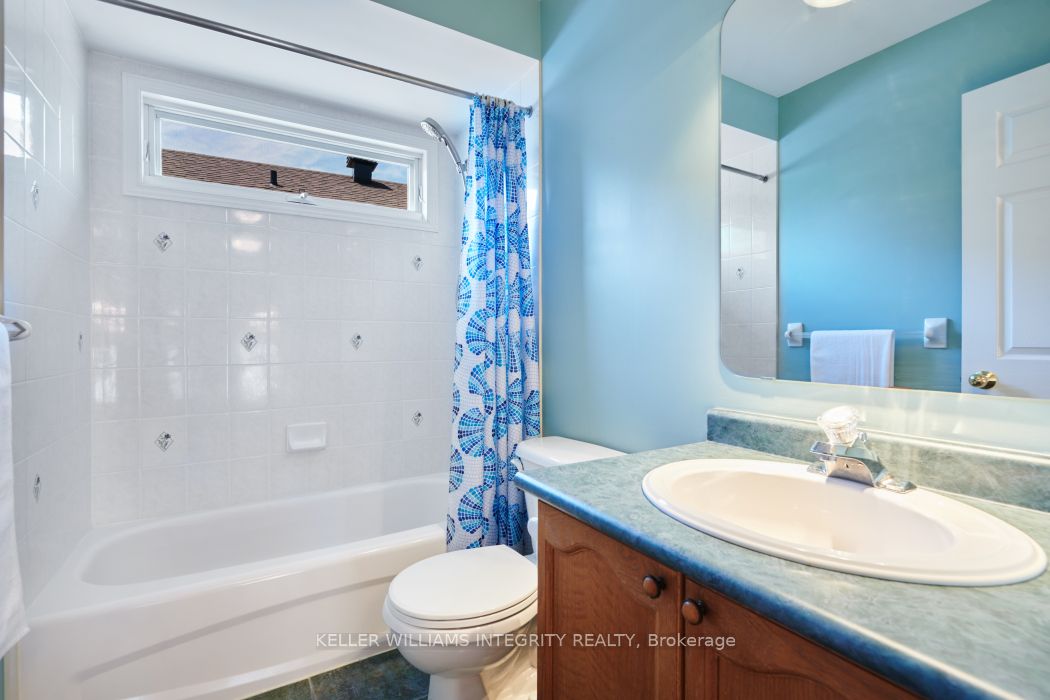 1042 Rocky Harbour Crescent