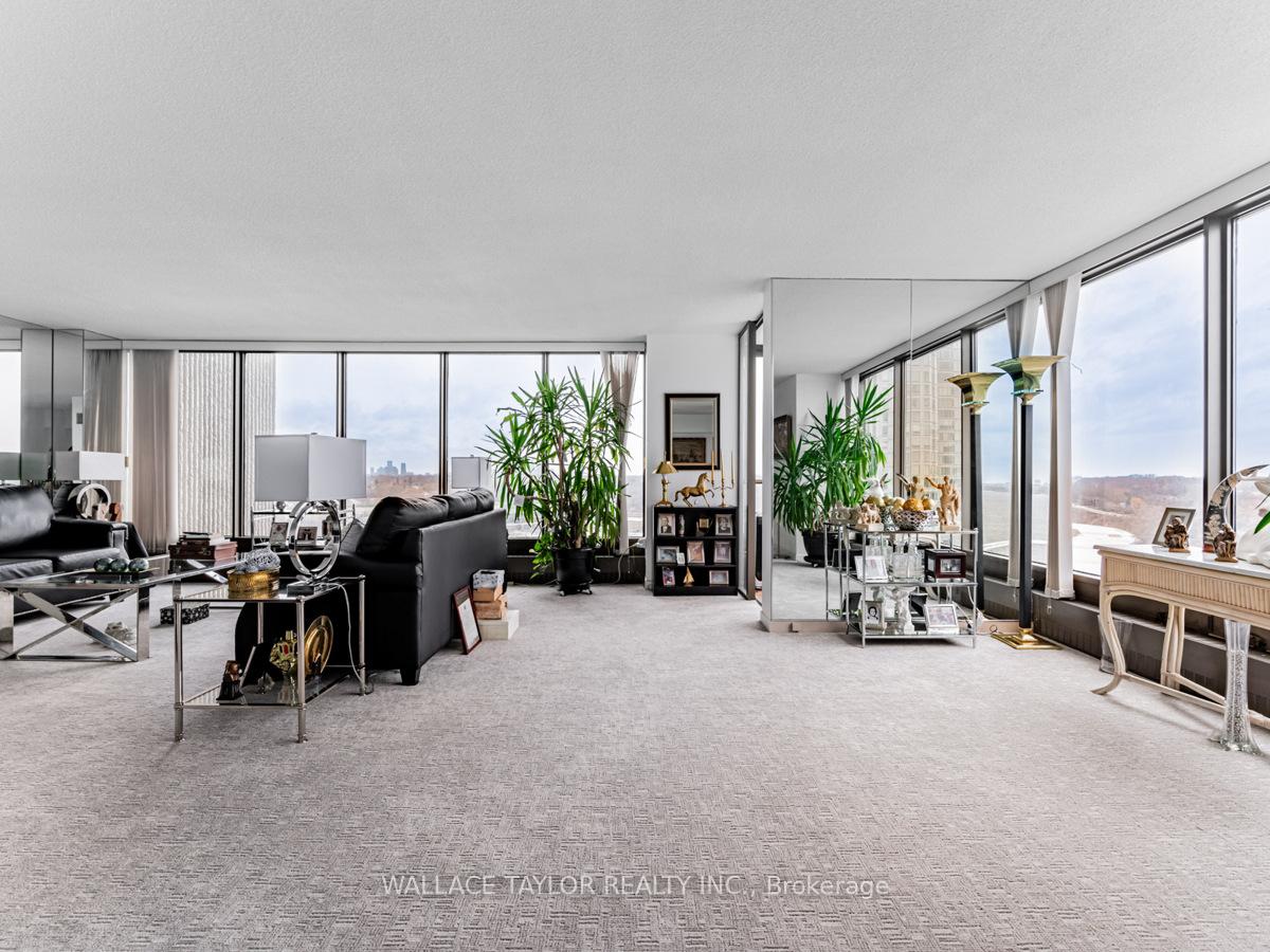 2 Bedrooms Condo at 2045 Lake Shore,  Toronto For sale