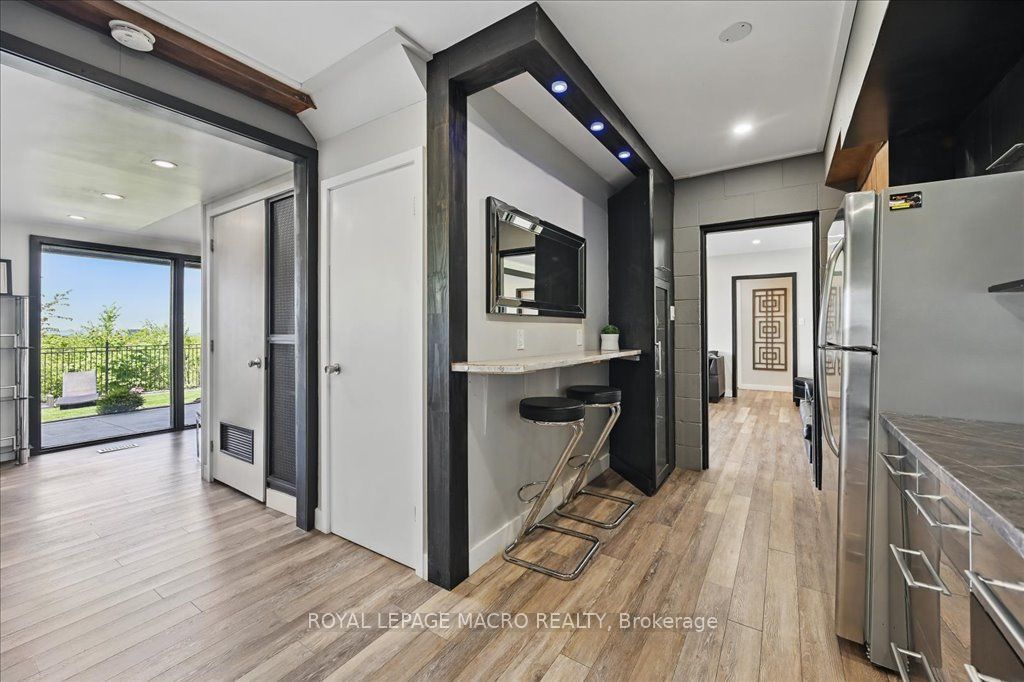 33 Leslie Drive