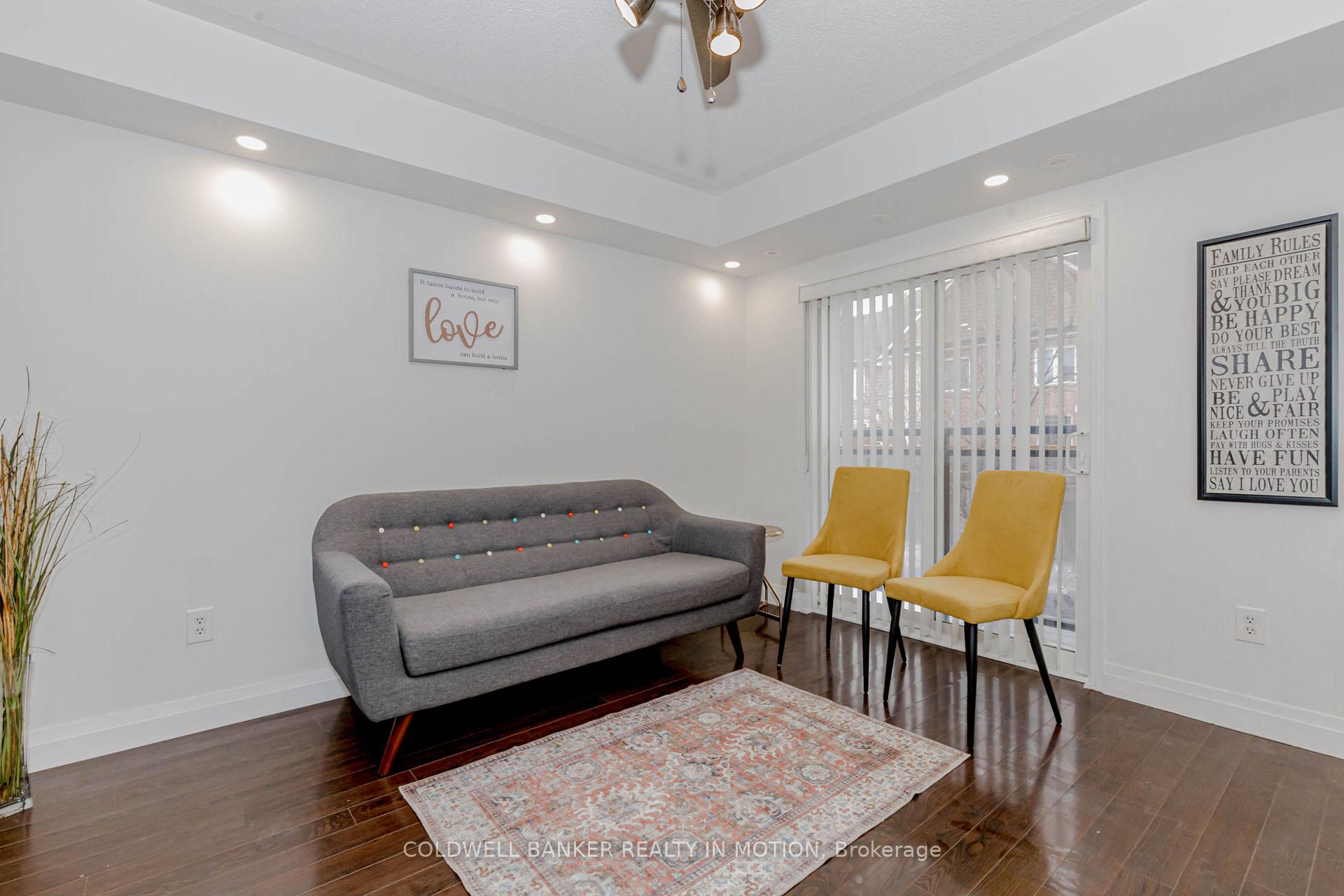 2 Bedrooms Condo at 4975 Southampton, Mississauga For sale