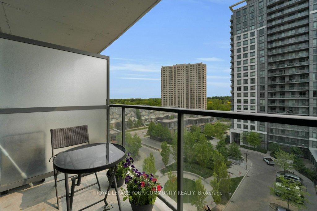 2 Bedrooms Condo at 185 Bonis, Toronto For sale