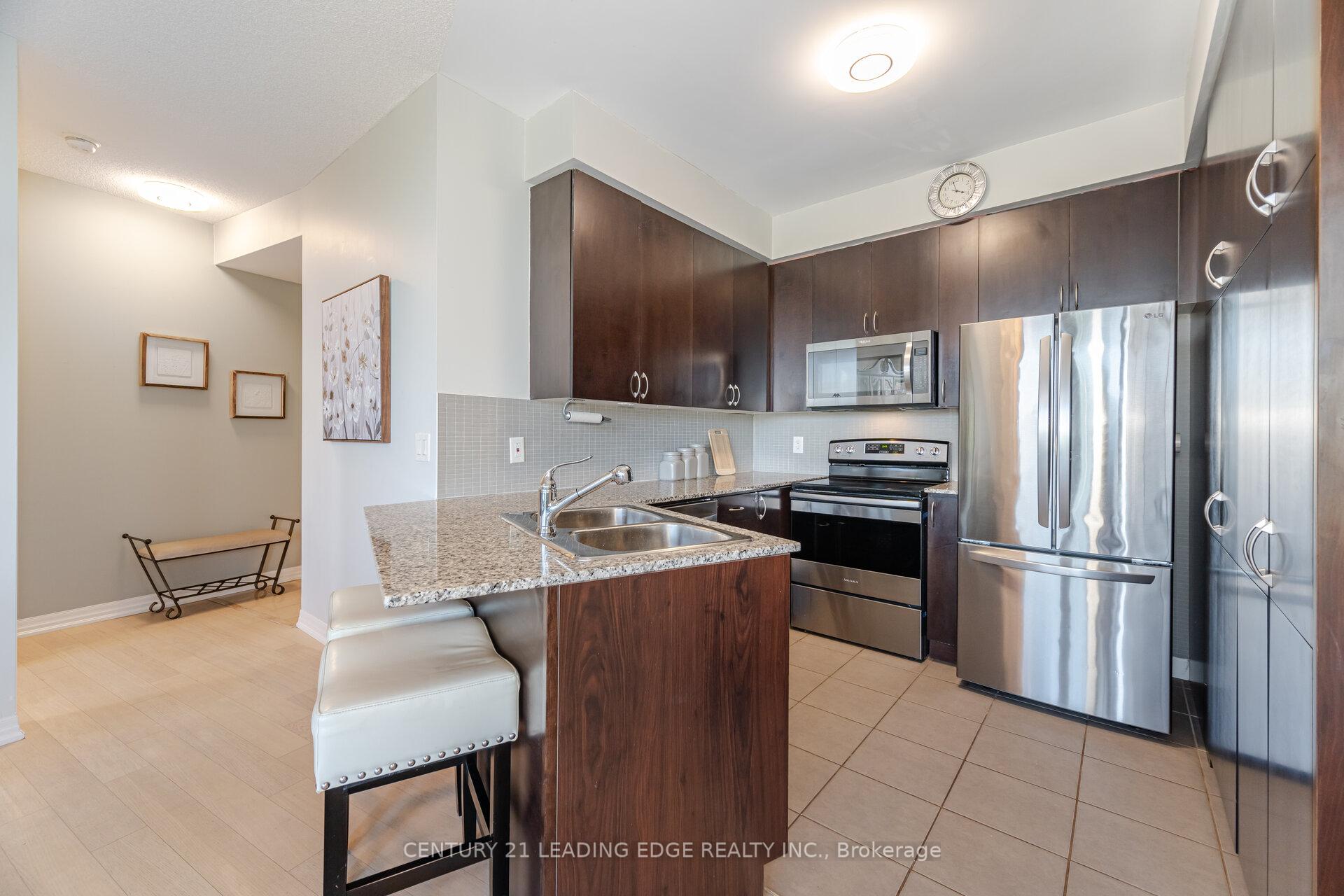 3 Bedrooms Co-op at 223 Webb, Mississauga For sale