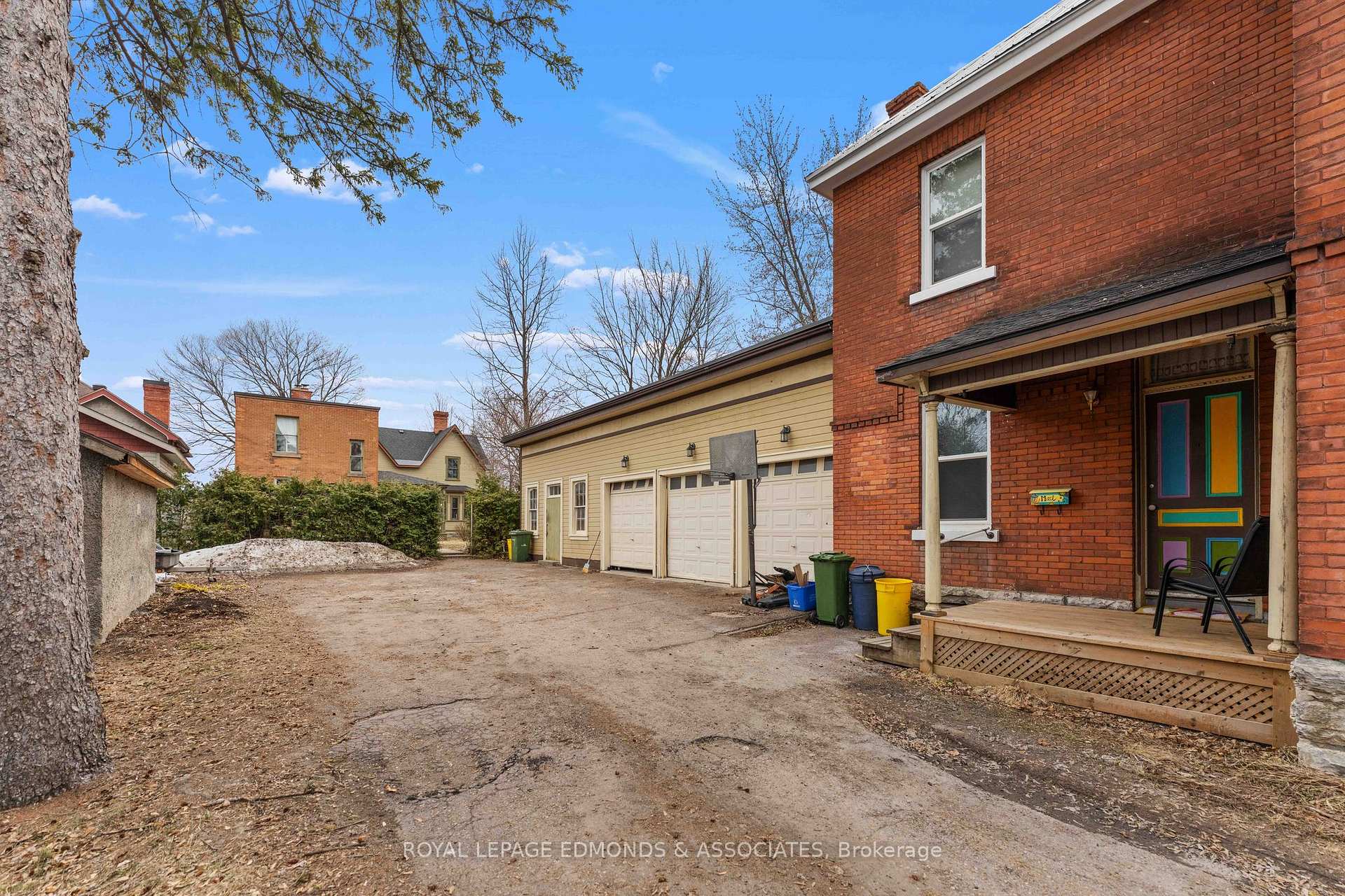 54 Isabella Street, Pembroke, ON K8A 5S5