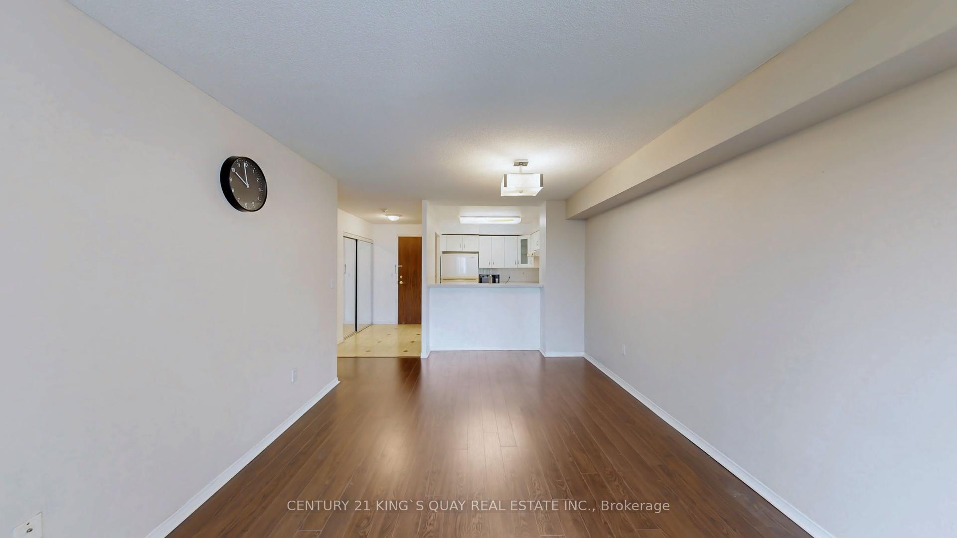 2 Bedrooms Condo at 18 Pemberton, Toronto For sale
