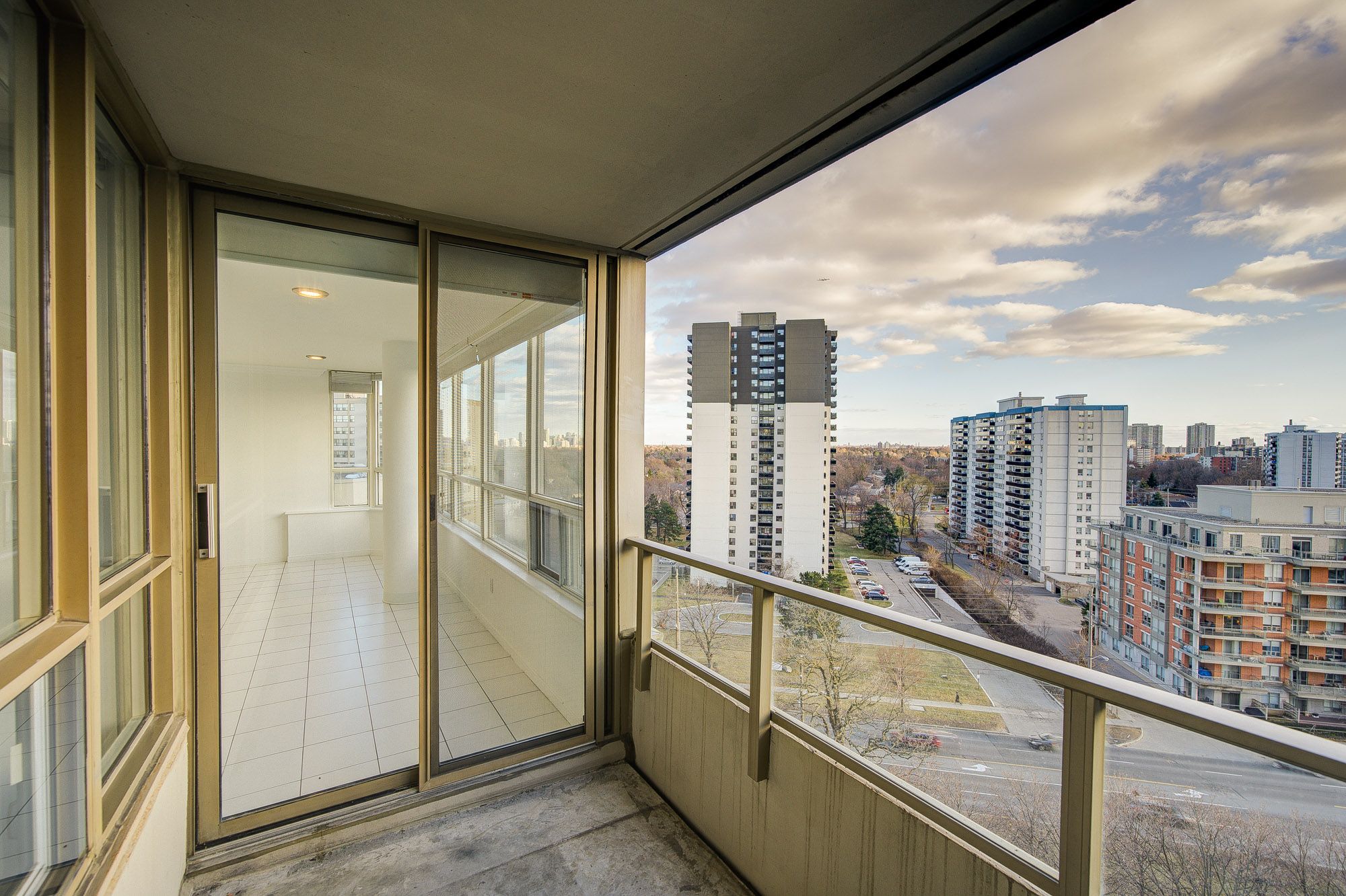 11 Townsgate Drive 1204