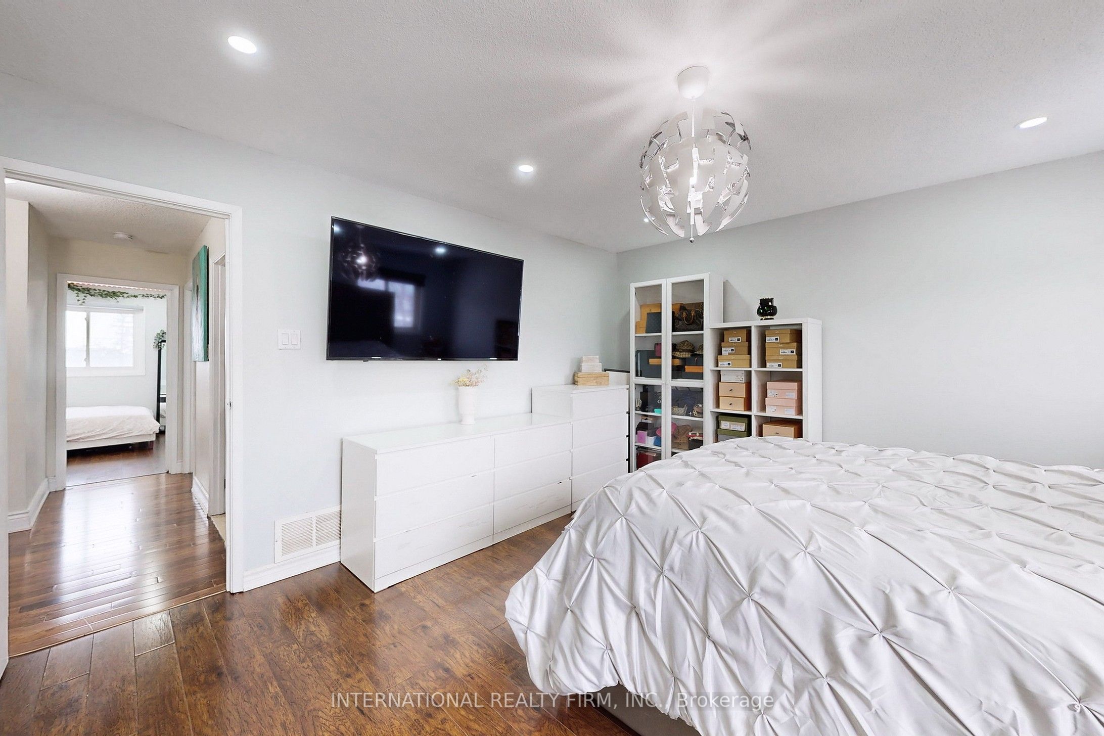 60 Hanson Road, #62