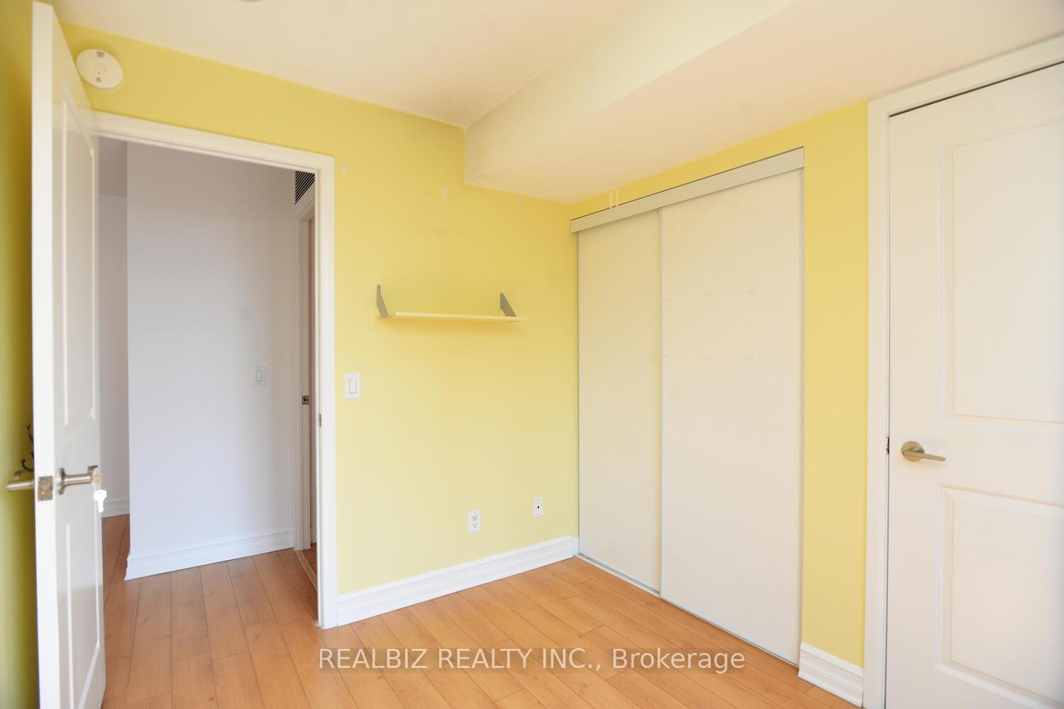 3 Bedrooms Condo at 4968 Yonge, Toronto For sale