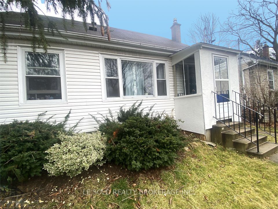 112 Leland