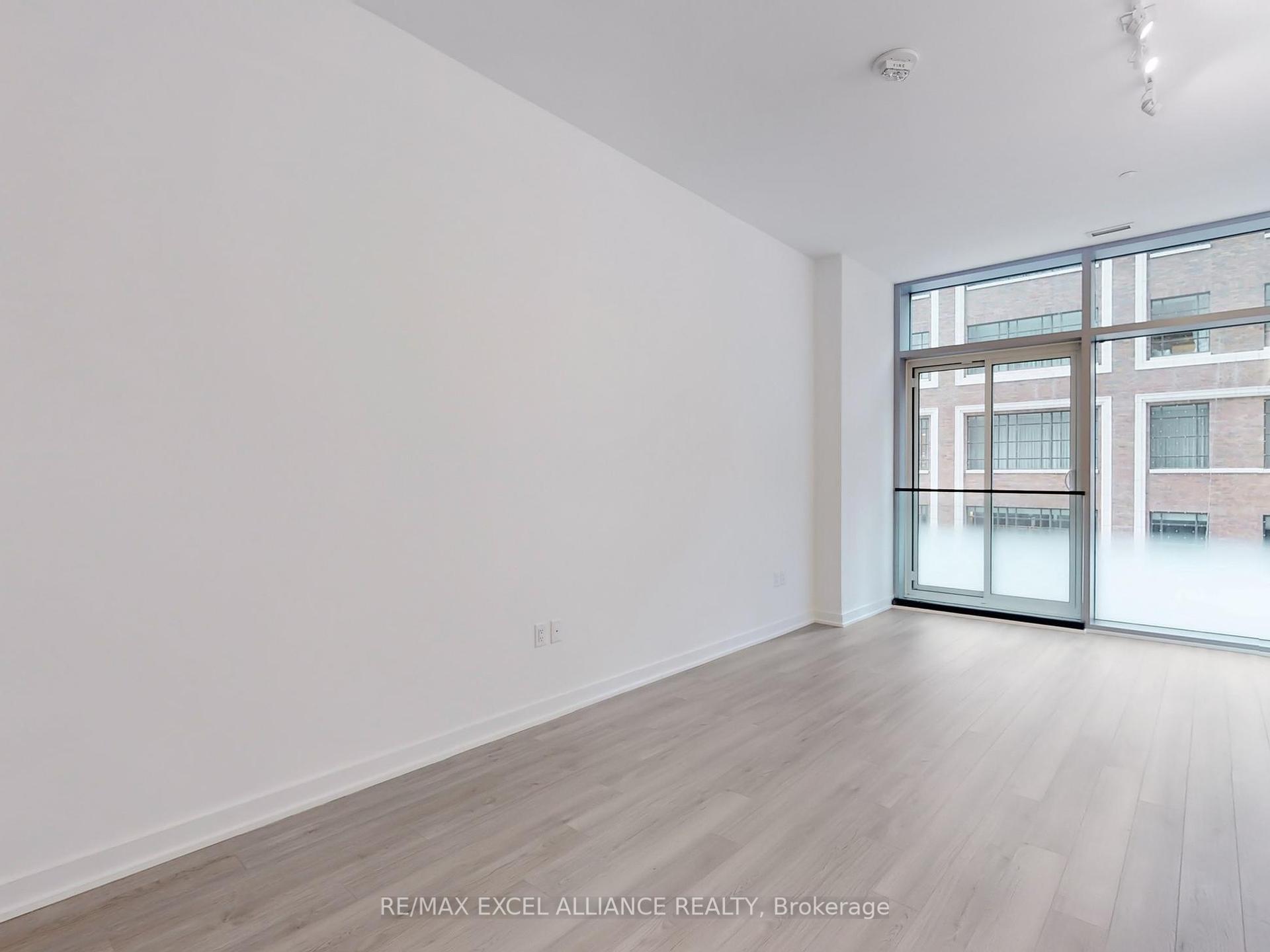 2 Bedrooms Condo at 357 King,  Toronto For sale
